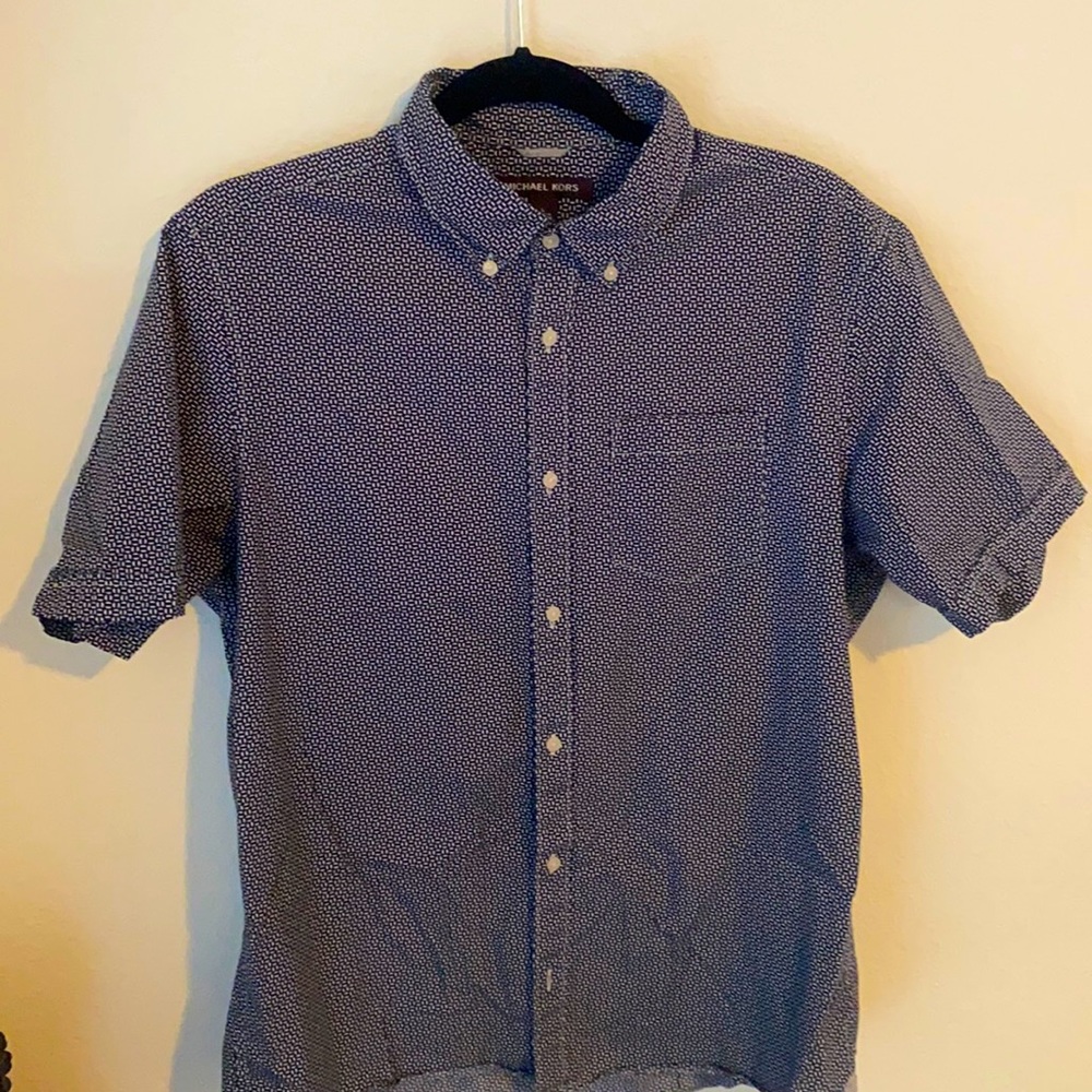 Michael Kors Men’s Large Button-Up Unique Pattern